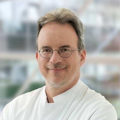 Dr. Michael Schmitz